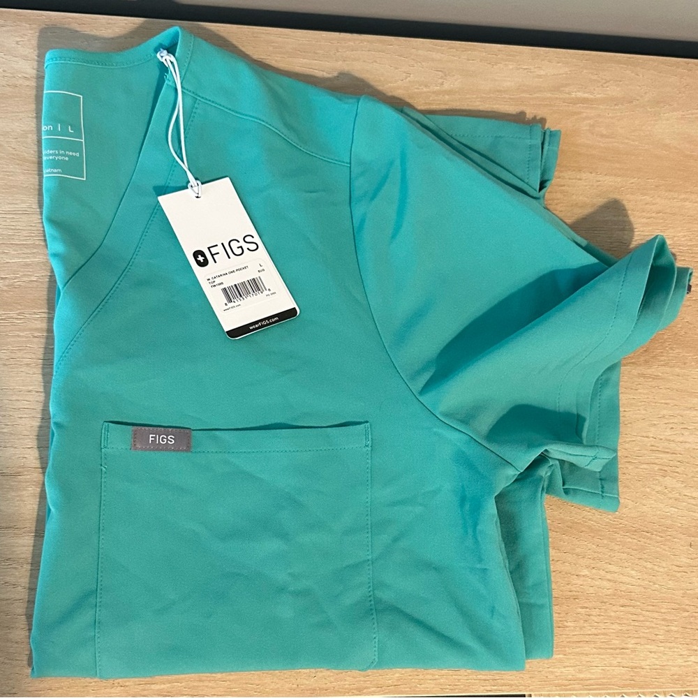 FIGS set, Surgical Green, LARGE top and XL joggers